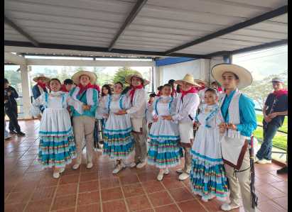PRIMER REINADO DE LA GANADERIA EN ANZOATEGUI-TOLIMA
